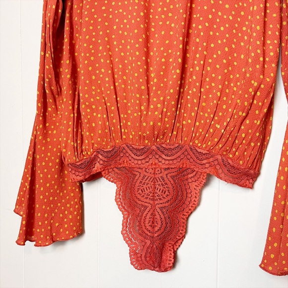 Free People Makin’ Waves Bodysuit Small flowy blouse bell sleeve orange rust top - Picture 7 of 13